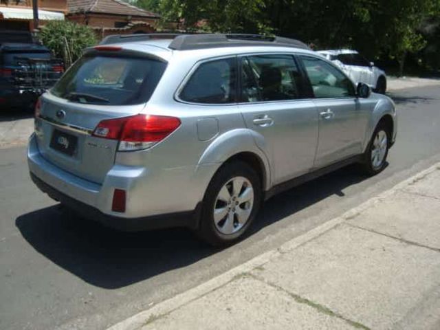 SUBARU OUTBACK AWD 3.6R AÑO 2012 FULL EQUIPO