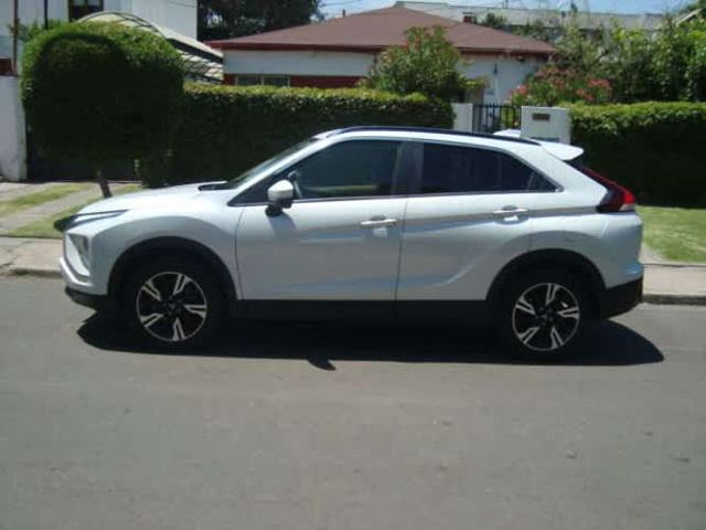 MITSUBISHI ECLIPSE CROSS RX AÑO 2022 FULL EQUIPO