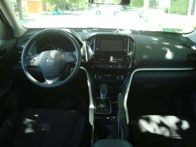 MITSUBISHI ECLIPSE CROSS RX AÑO 2022 FULL EQUIPO