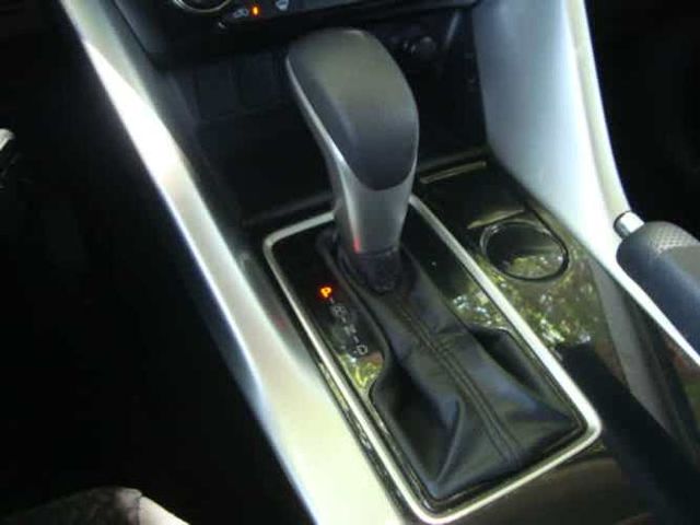 MITSUBISHI ECLIPSE CROSS RX AÑO 2022 FULL EQUIPO