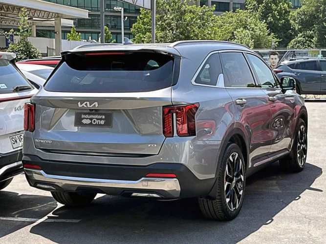 KIA SORENTO 2025