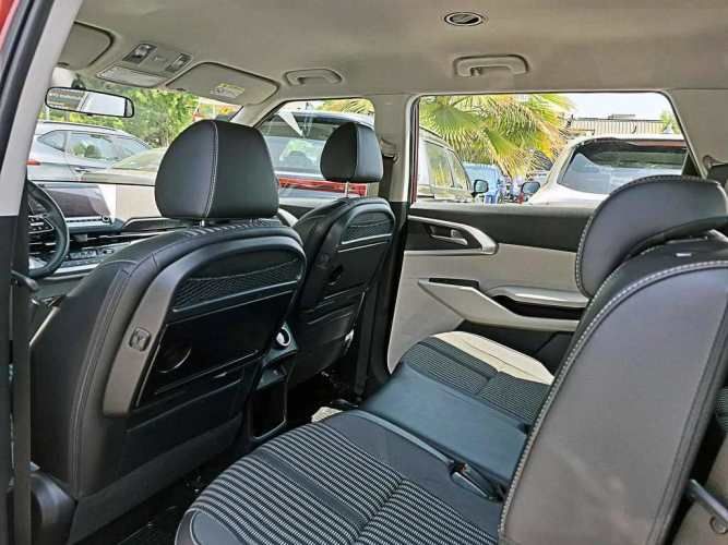 KIA CARENS 2025