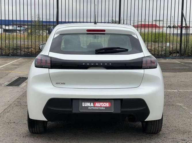 PEUGEOT 208 2023