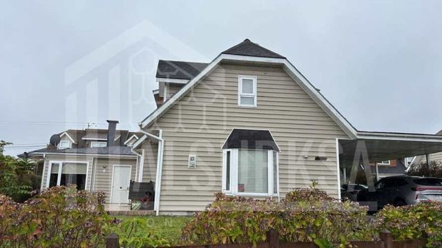 ARRIENDO DE ESPACIOSA CASA “LOMAS DE RELONCAVI”