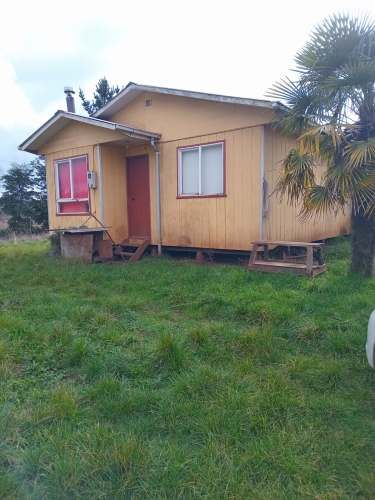 Se vende parcela de 6,51 hectáreas con casa urbanizada