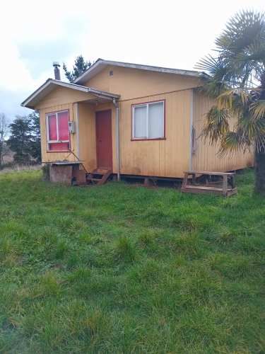 Se vende parcela de 6,51 hectáreas con casa urbanizada