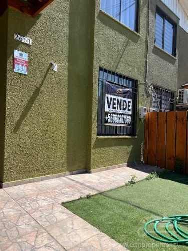 Casa Moderna con Excelente Conectividad  (135199)