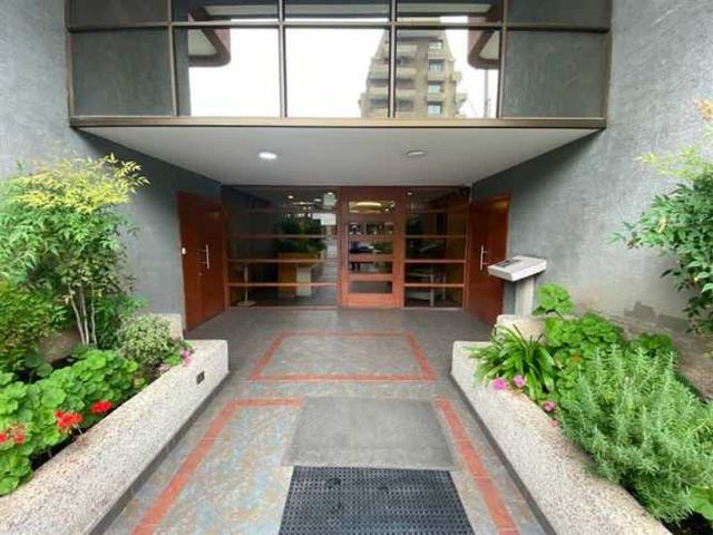 OFICINA Metro Escuela Militar