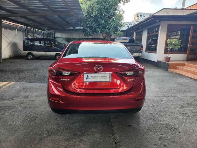 Mazda 3 sedan 2.0 full equipo, recibo vehiculos