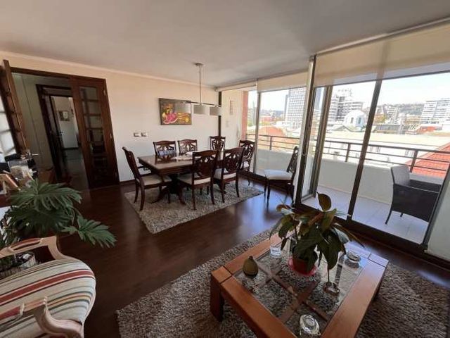 Departamento 3 Dorm. 2 Baños, Estac. y Bodega, 5 Norte con 2 poniente