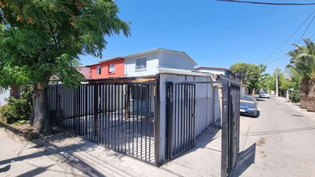 ¡CASA AMPLIADA Y REMODELADA EN AV NONATO COO!