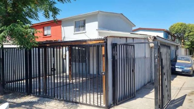 ¡CASA AMPLIADA Y REMODELADA EN AV NONATO COO!