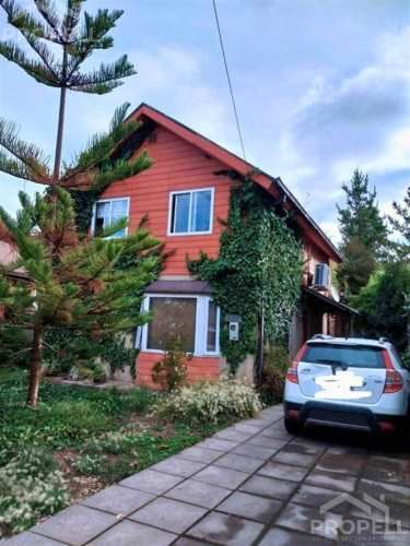 CASA CON AMPLIO PATIO EN LAS RASTRAS (135303)