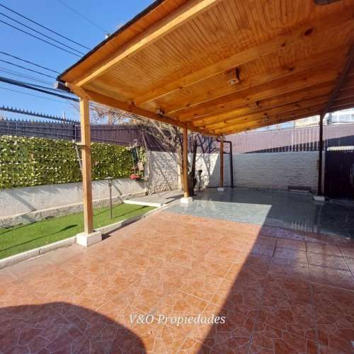 Bonita casa en Macul a pasos de metro Quilín (135279)