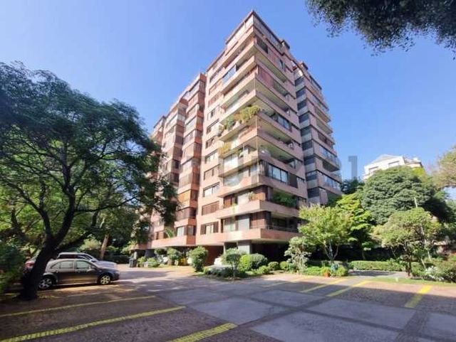 Se vende Departamento Av. Suecia con Eleodoro Yáñez, Providencia