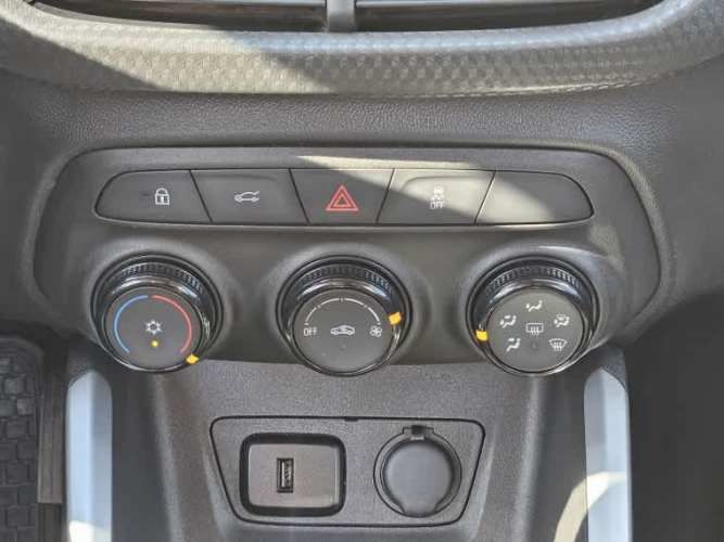 Chevrolet Onix Hb Lt Mt 2023