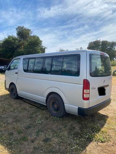 Furgon Toyota hiace