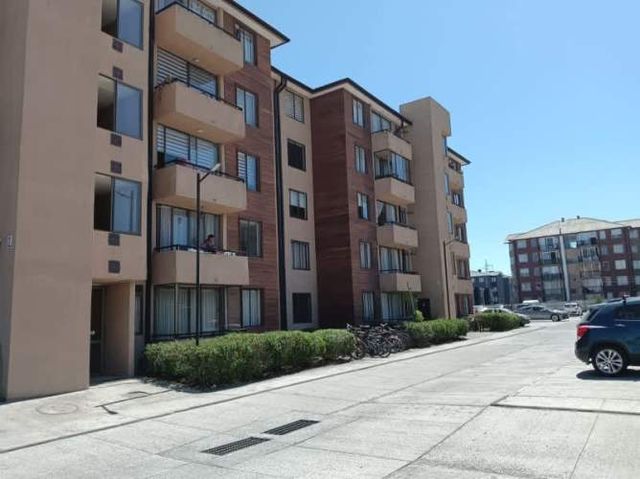 AMPLIO DEPARTAMENTO SAN PEDRO DE LA PAZ, A PASOS D