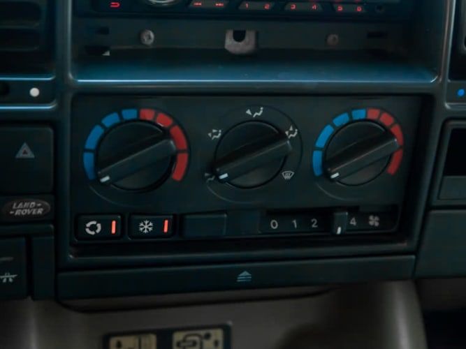 Land Rover Discovery 3.9 V8 1999