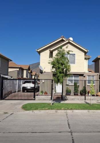 Propiedad a la Venta en La Hacienda Sector Larapinta