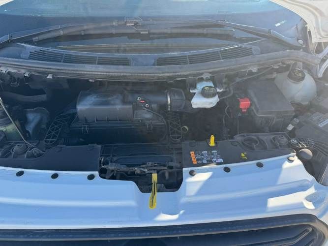 FURGON Marca FORD Modelo TRANSINT CUSTON 2.2 Año 2021