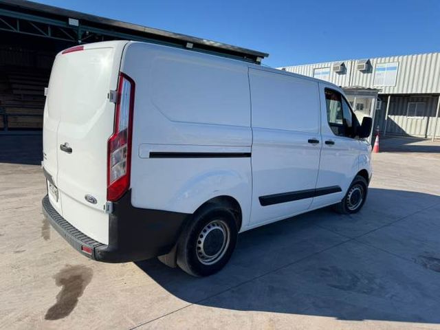 FURGON Marca FORD Modelo TRANSINT CUSTON 2.2 Año 2021