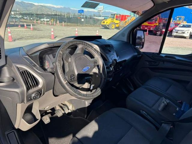 FURGON Marca FORD Modelo TRANSINT CUSTON 2.2 Año 2021