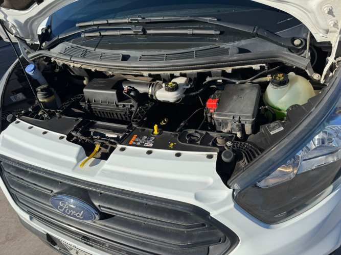 FURGON Marca FORD Modelo TRANSIT CUSTOM 2.2 Año 2021