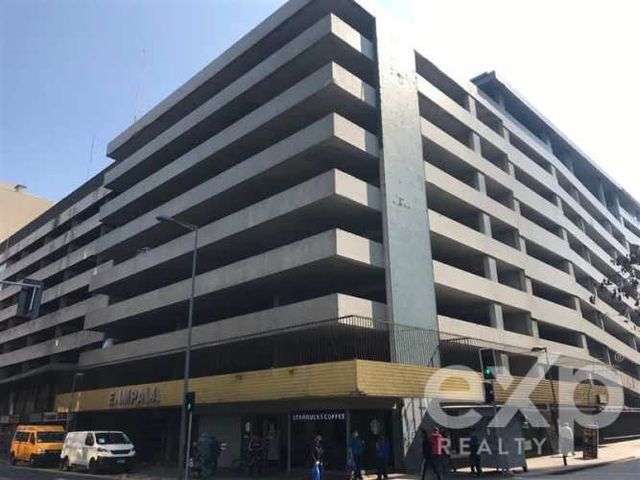 ESTACIONAMIENTO Miraflores/ Merced