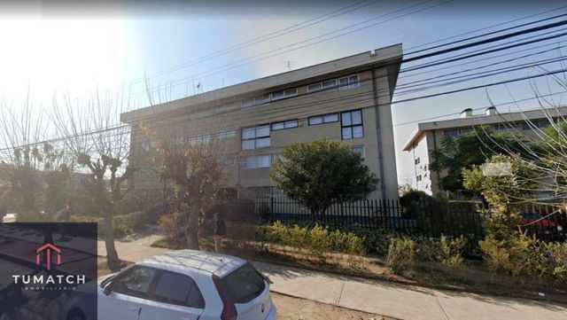 Departamento en venta c/ estacionamiento en Metro Lo Prado