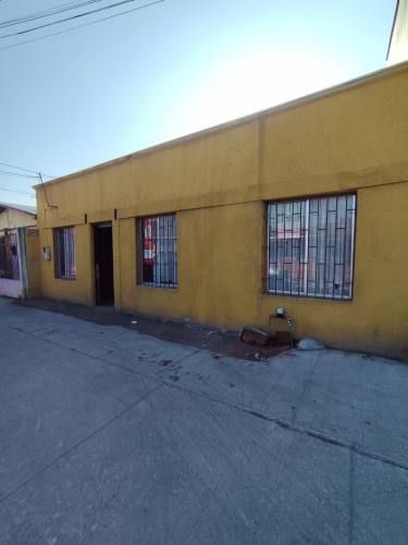 EN VENTA GRAN CASA EN CONCHALI