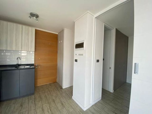 ARRIENDA EN SAN MIGUEL CON ESTACIONAMIENTO