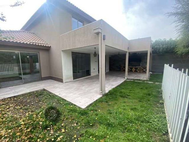 VENTA OPORTUNIDAD CASA EN CHICUREO