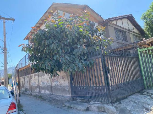 Propiedad a la Venta esquina Calle Jaracanda Lampa Villa Santa Rosa, Lampa.