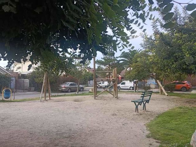 PROPIEDAD EN PASAJE EN LOS HIBISCOS SUR LARAPINTA