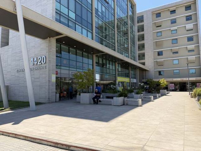 OFICINA EN EDIFICIO PLAZA ORIENTE