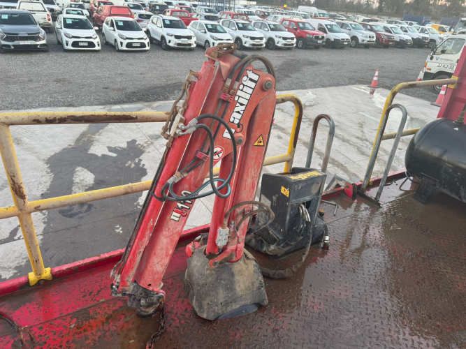 CAMION DE SERVICIOS PLUMA , COMPRESOR Y LUBRICADOR Marca VOLKSWAGEN Modelo CONSTELLATION 17.280 DC Año 2020