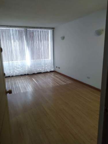 Arriendo departamento San Martín/Agustinas