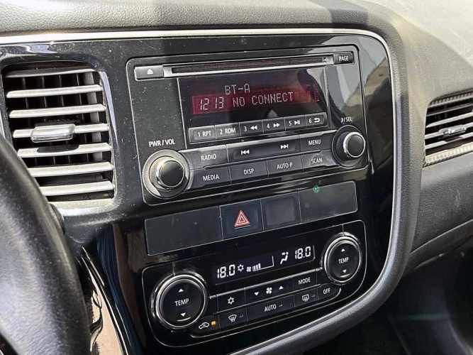 MITSUBISHI OUTLANDER 2018