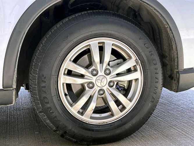 MITSUBISHI OUTLANDER 2018