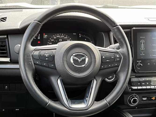 MAZDA BT-50 2025
