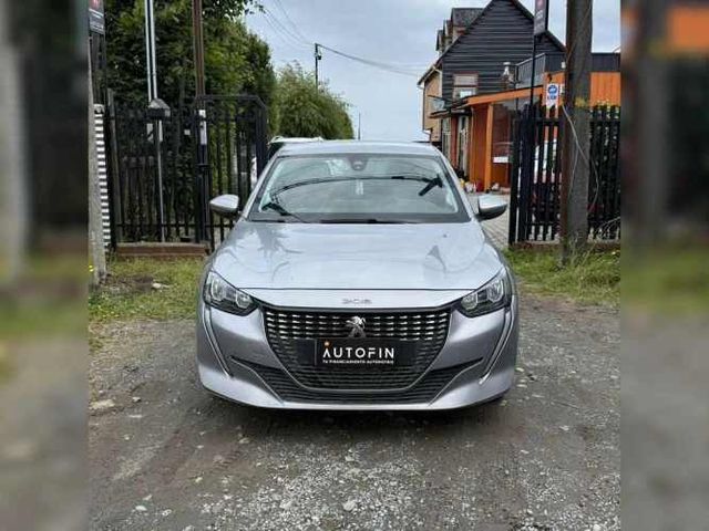 PEUGEOT 208 2021