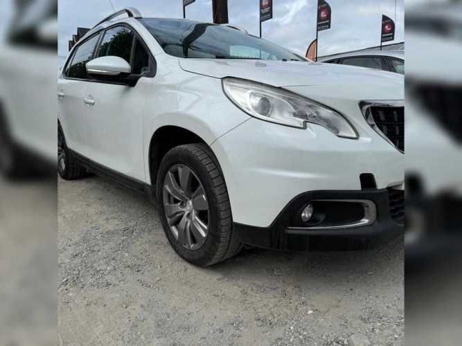 PEUGEOT 2008 2017
