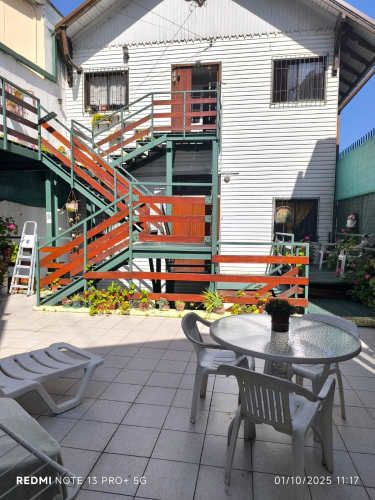 Vendo Residencial 15 dorm. a dos cuadras de USTM