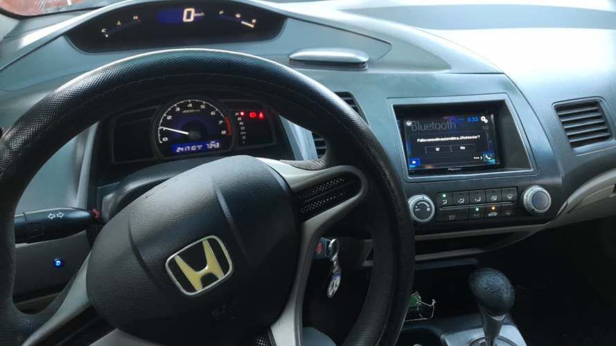 Honda Civic 1.8 LX 2010