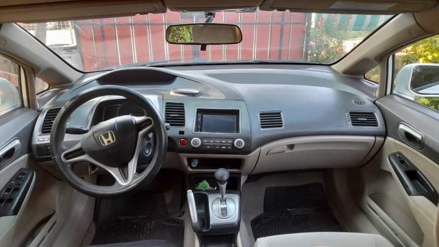 Honda Civic 1.8 LX 2010