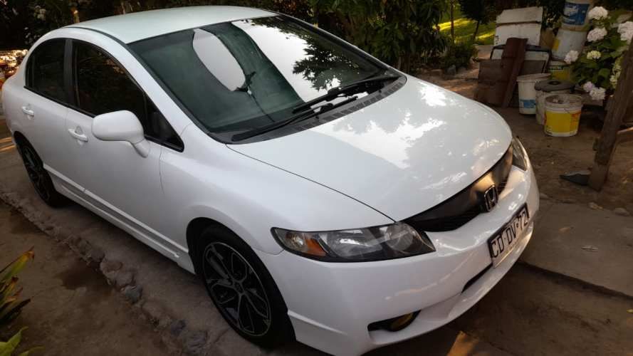 Honda Civic 1.8 LX 2010