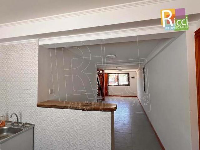 Excelente casa Pob. Valentín Letelier