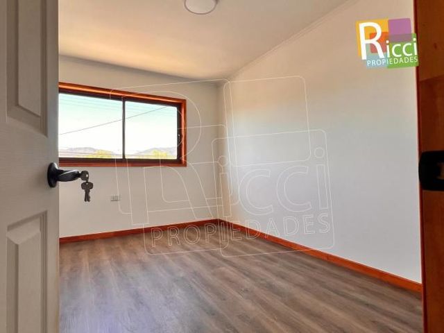 Excelente casa Pob. Valentín Letelier