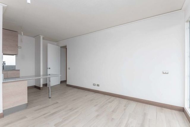 Av. Américo Vespucio (1 Est /1 Bod) [361-4]